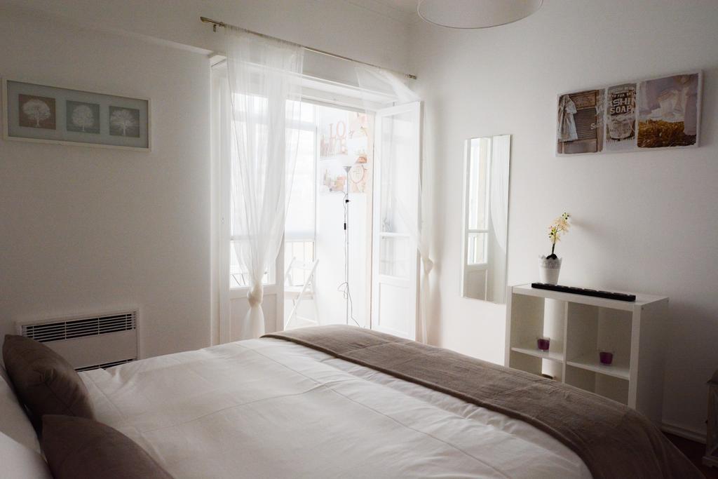 4U Lisbon Guesthouse Room photo